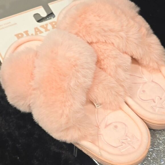 Playboy Embossed Logo Plush Memory Foam Cross Slippers - Picture 3 of 8